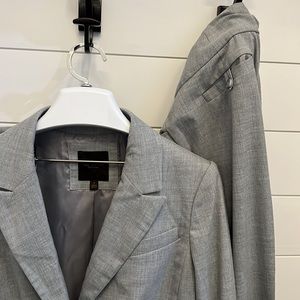 Suit! Jacket/ pant & skirt! Size 4